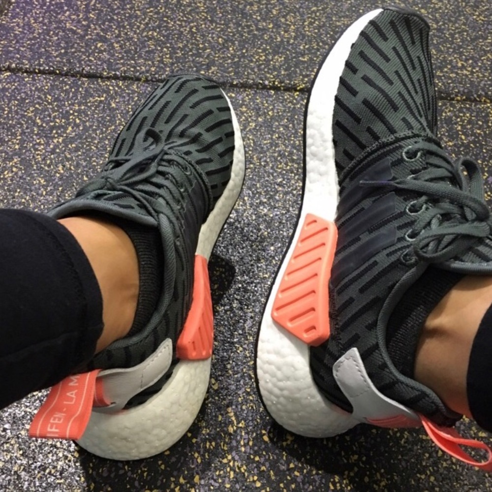 Adidas NMD_R2
